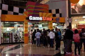 2379693-gamestop1